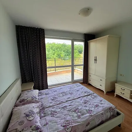 Nieli-1 Sp アパート